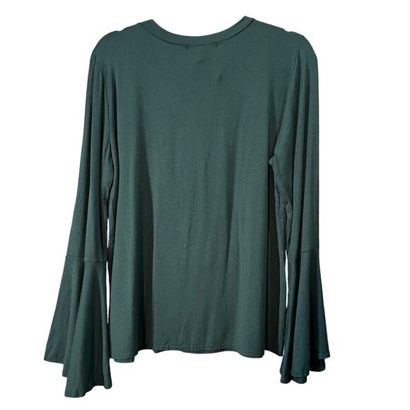 Sheila Rose Long Bell Sleeve Green Top Size Large Preowned with Tags - Picture 3 of 6